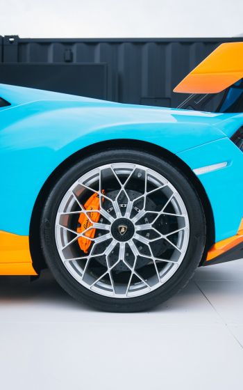 Обои 1600x2560 колесо Lamborghini,  спортивная машина