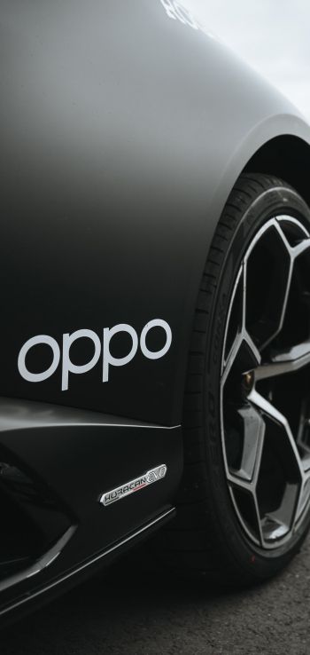 Обои 1080x2280 OPPO, черная машина, колесо