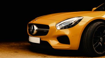 Обои 2048x1152 желтый Mercedes, спортивная машина