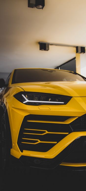 Обои 1440x3200 желтый Lamborghini Urus, внедорожник