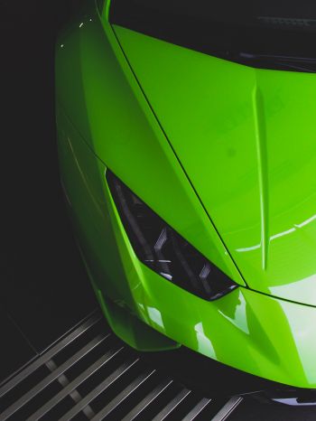 Обои 1620x2160 зеленый Lamborghini, спортивная машина