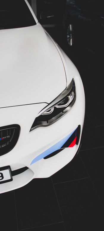 Обои 1440x3200 белый BMW M2, спортивная машина, черное и белое