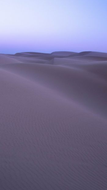 Обои 640x1136 песчаные дюны, пустыня, фиолетовый