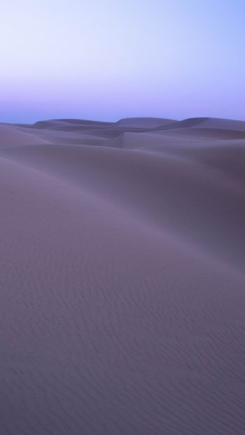 Обои 2160x3840 песчаные дюны, пустыня, фиолетовый