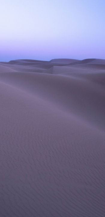 Обои 1080x2220 песчаные дюны, пустыня, фиолетовый