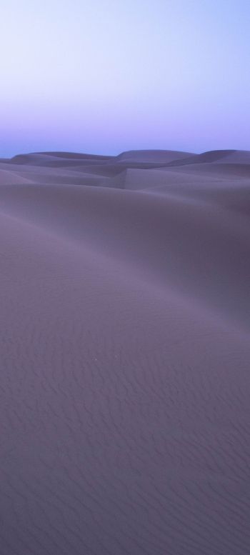 Обои 1080x2400 песчаные дюны, пустыня, фиолетовый