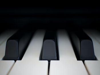 piano keys, musical instrument, minimalism Wallpaper 1024x768
