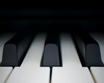 piano keys, musical instrument, minimalism Wallpaper 1280x1024