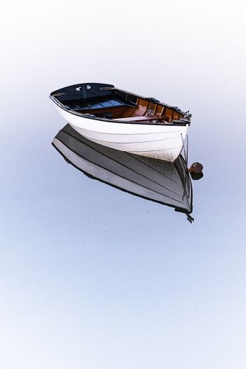 boat, on white background, light Wallpaper 640x960