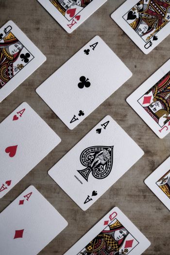 playing cards, minimalism Wallpaper 640x960