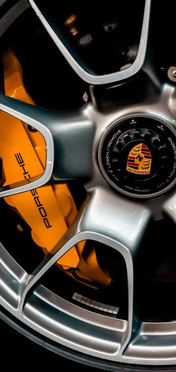 Обои 720x1520 колесо Porsche, литой диск