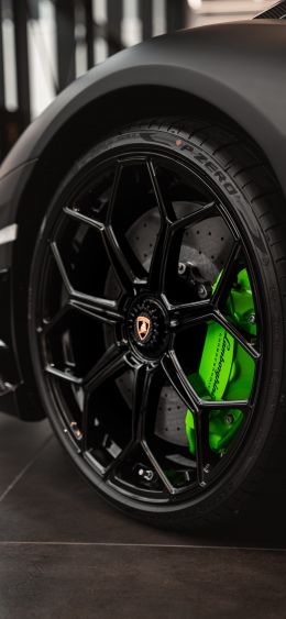 Обои 1080x2340 колесо Lamborghini, черный, спортивная машина