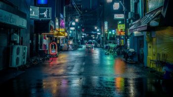 Обои 2048x1152 ночной город, переулок, Япония