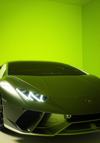 Обои 1668x2388 Lamborghini, спортивная машина, зеленый