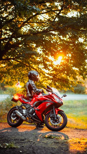 biker, sunlight Wallpaper 640x1136