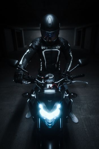motorcyclist, black Wallpaper 640x960