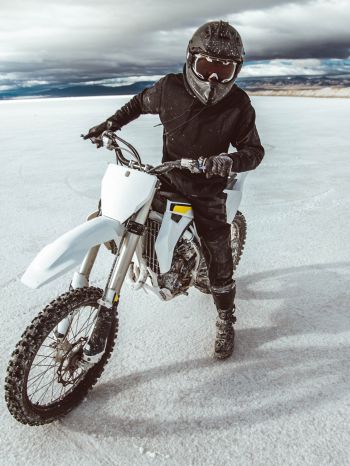 motorcyclist, salt marshes Wallpaper 1620x2160