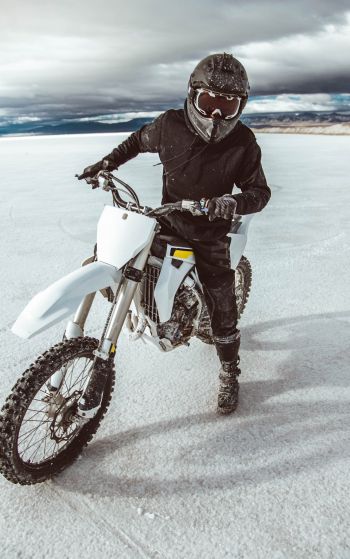 motorcyclist, salt marshes Wallpaper 1752x2800