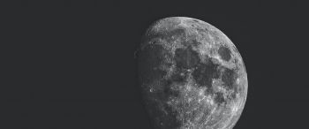 Обои 3440x1440 луна, спутник, черное и белое