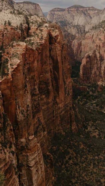 cliff, valley, canyon, mountains Wallpaper 640x1136