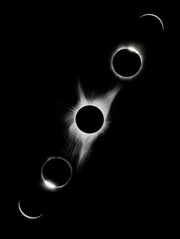 lunar eclipse, black and white Wallpaper 1620x2160