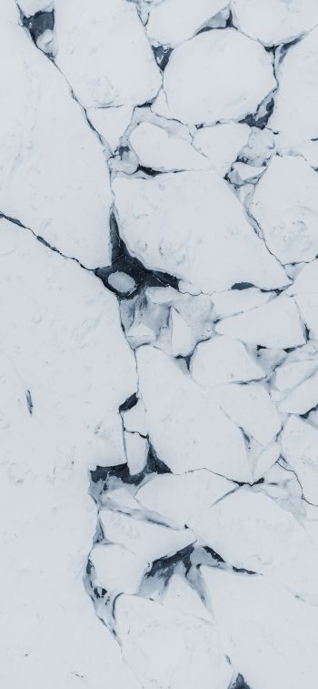 Обои 828x1792 фото с дрона, зимний пейзаж, лед