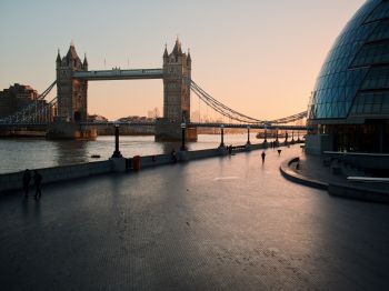 Обои 800x600 Тауэрский мост, Лондон, Великобритания, городская жизнь, река