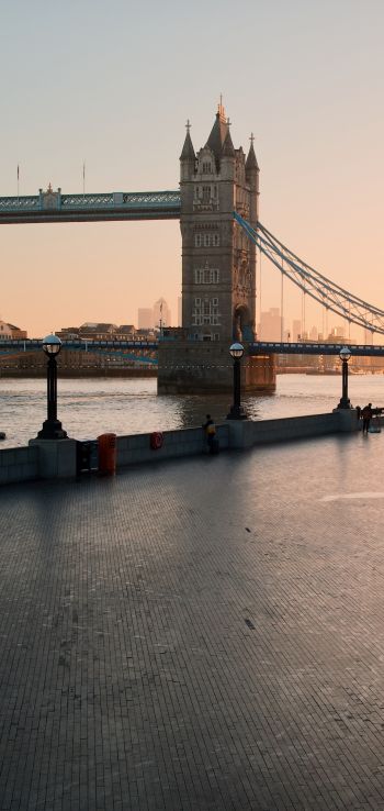 Обои 1080x2280 Тауэрский мост, Лондон, Великобритания, городская жизнь, река