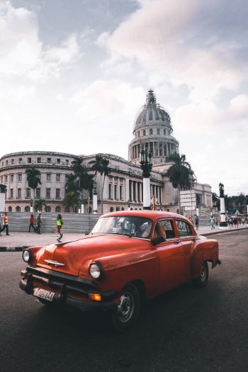 Обои 640x960 Гавана, Куба, город, ретро машина