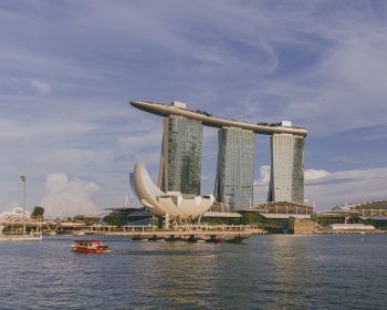 Обои 1280x1024 Сингапур, офисное здание, море