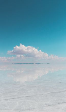 Solonchak Uyuni, Bolivia Wallpaper 600x1024