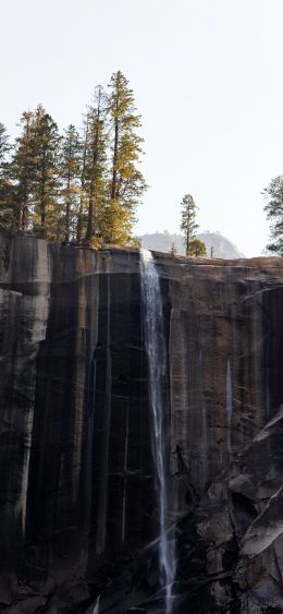 Vernal Falls, Yosemite Valley, California, USA Wallpaper 1080x2340