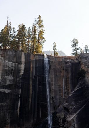 Vernal Falls, Yosemite Valley, California, USA Wallpaper 1640x2360