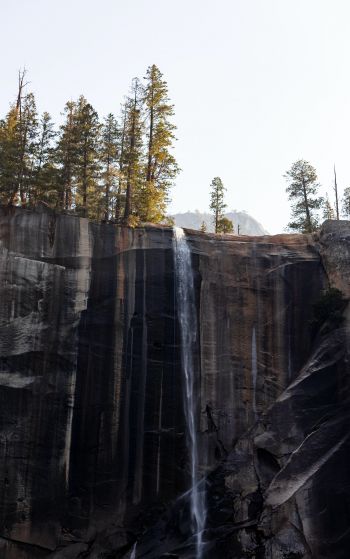 Vernal Falls, Yosemite Valley, California, USA Wallpaper 1752x2800