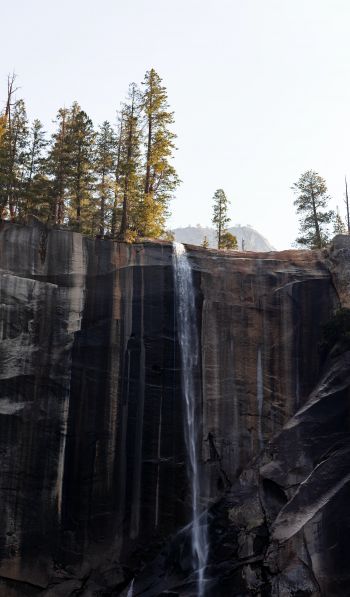 Vernal Falls, Yosemite Valley, California, USA Wallpaper 600x1024