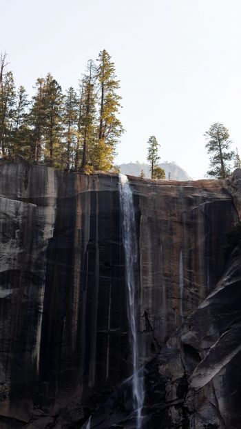 Vernal Falls, Yosemite Valley, California, USA Wallpaper 720x1280