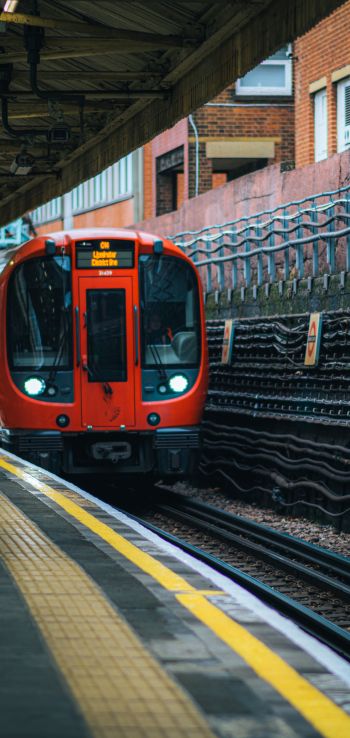 London, Great Britain, train, subway gg Wallpaper 1440x3040