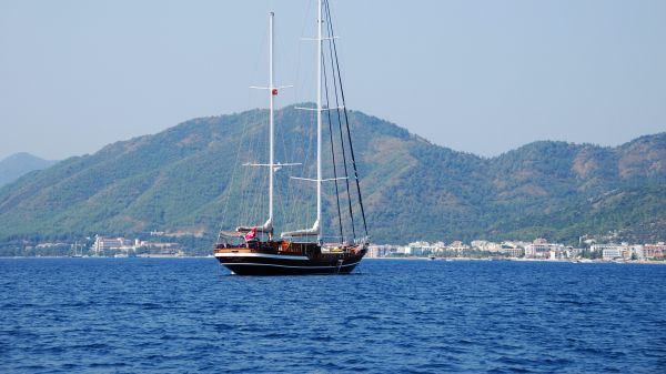 Turkey, sea, ship Wallpaper 1600x900