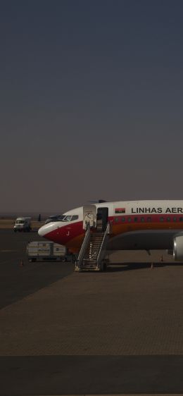 Обои 828x1792 Виндхук, Намибия, самолет