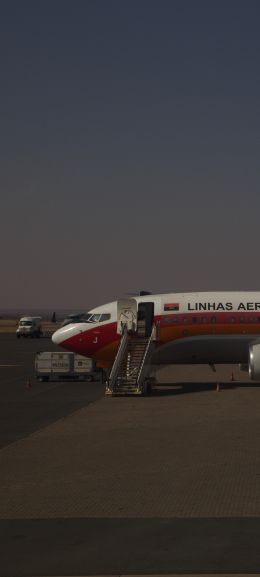 Обои 1080x2400 Виндхук, Намибия, самолет
