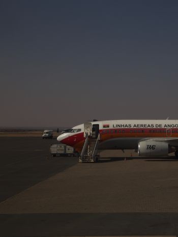 Windhoek, Namibia, plane Wallpaper 1620x2160