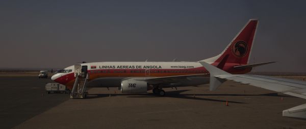 Обои 2560x1080 Виндхук, Намибия, самолет