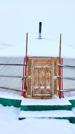 Mongolia, tent, winter Wallpaper 640x1136
