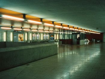 Обои 1024x768 Метро Friedrich-Ebert-Platz, Нюрнберг, Бавария, метро