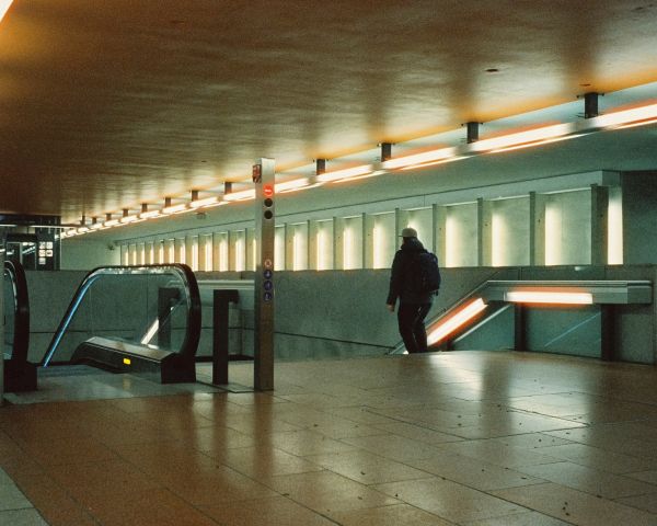 Metro Friedrich-Ebert-Platz, Nuremberg, Bavaria, subway gg Wallpaper 1280x1024