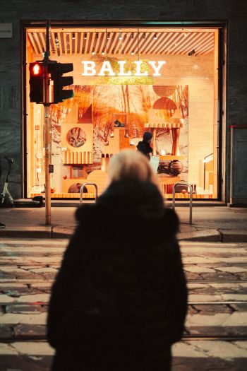 Milan, metropolitan city of milan, Italy, street photography Wallpaper 640x960