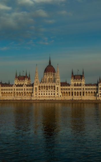 Обои 800x1280 Будапешт, Венгрия, парламент, строительство