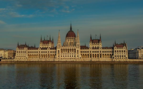 Обои 2560x1600 Будапешт, Венгрия, парламент, строительство