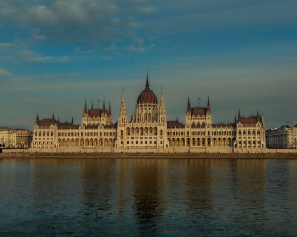 Обои 1280x1024 Будапешт, Венгрия, парламент, строительство