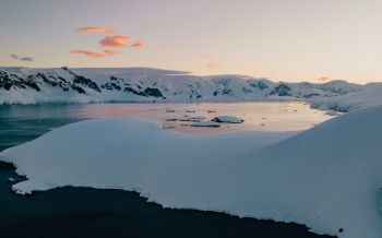 Antarctica, lake, mountain hills Wallpaper 2560x1600